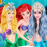Free online flash games - Princesses Underwater Sleepover game - Games2Dress 
